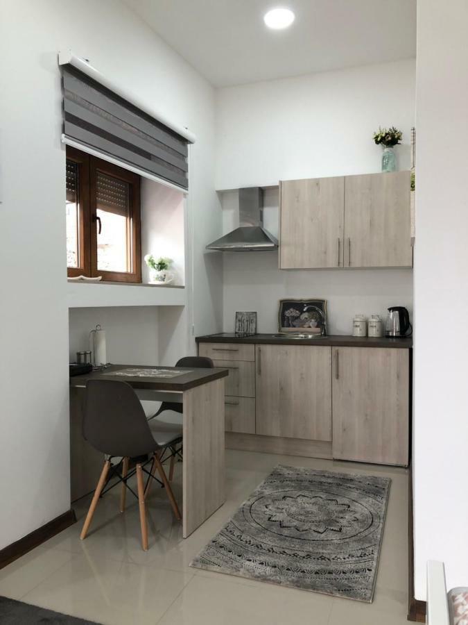 מוסטר Studio Apartment In Old Town- With Parking מראה חיצוני תמונה
